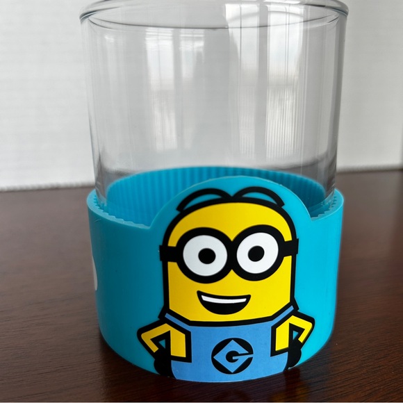 MINIONS DRINKING GLASSES 2017 MCDONALD'S UNIVERSAL STUDIO DESPICABLE ME 3 MOVIE - Picture 11 of 14